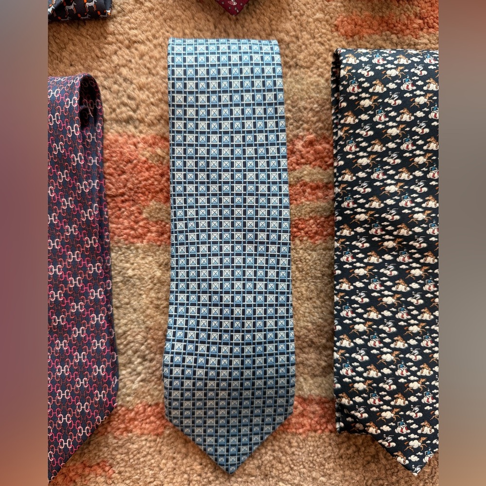 Hermes 100% Men’s Silk Blue Maze Logo Pattern Tie Sky Blue Made In France